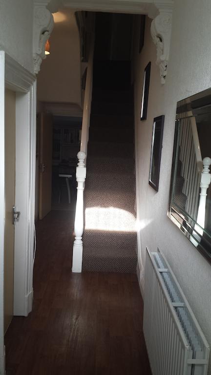 The Kingscliffe Guesthouse Manchester Eksteriør billede