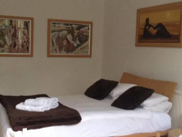 The Kingscliffe Guesthouse Manchester Eksteriør billede
