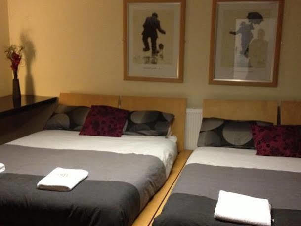 The Kingscliffe Guesthouse Manchester Eksteriør billede